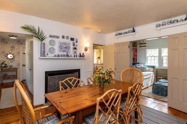 10 Peases Point Way N, Edgartown, MA 02539