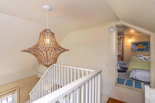 10 Peases Point Way N, Edgartown, MA 02539