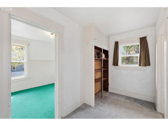 446 E St, Springfield, OR 97477