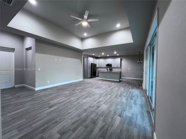 324 Kansas Terr, La Belle, FL 33939