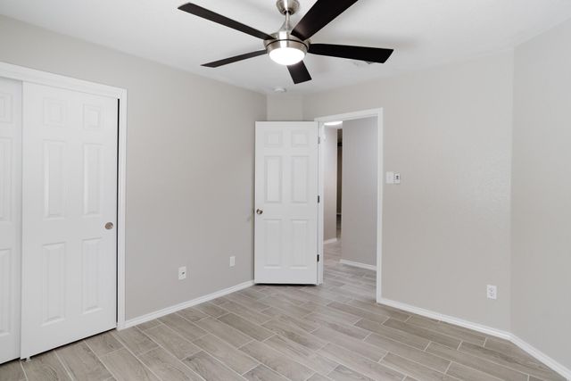 4977 Hartson RD, Kyle, TX 78640
