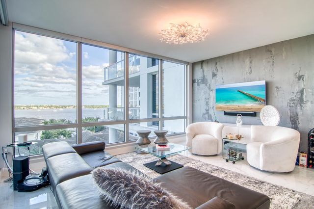 1 Water Club Way 601, North Palm Beach, FL 33408