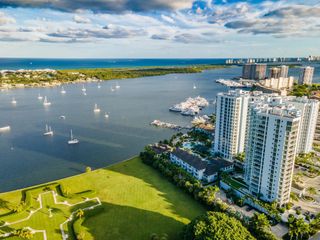 1 Water Club Way 601, North Palm Beach, FL 33408