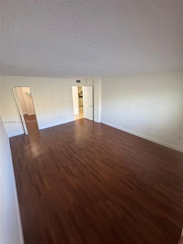 6970 NW 186th Street 3-212, Hialeah, FL 33015