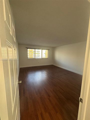 6970 NW 186th Street 3-212, Hialeah, FL 33015
