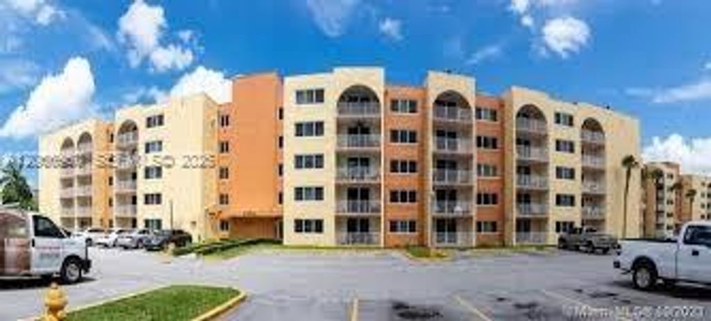 6970 NW 186th Street 3-212, Hialeah, FL 33015
