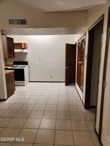 11318 LAKE ERIE Drive, El Paso, TX 79936