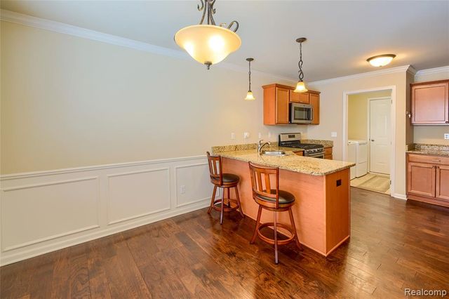 4503 Cross Creek Boulevard, Burton, MI 48509