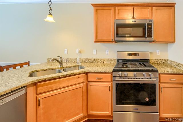 4503 Cross Creek Boulevard, Burton, MI 48509