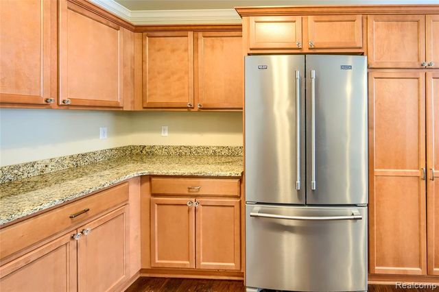 4503 Cross Creek Boulevard, Burton, MI 48509