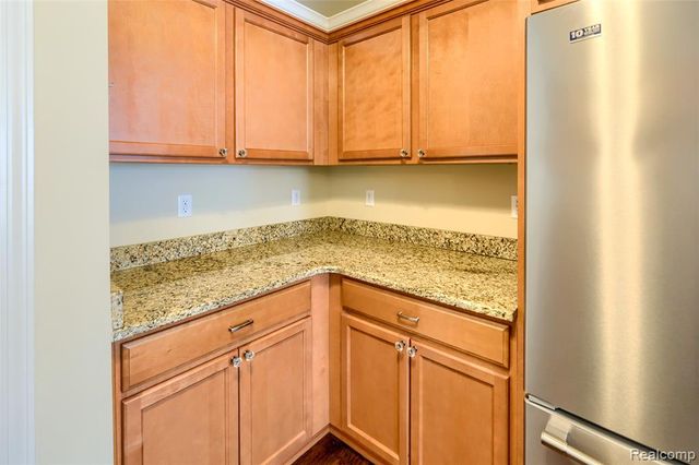 4503 Cross Creek Boulevard, Burton, MI 48509