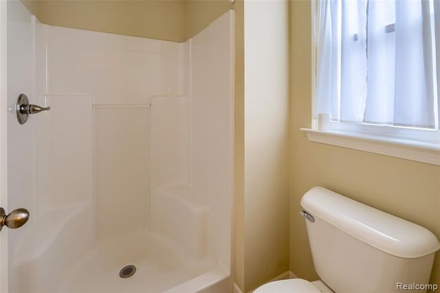 4503 Cross Creek Boulevard, Burton, MI 48509