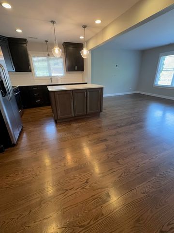 740 Chestnut Street 2, Deerfield, IL 60015