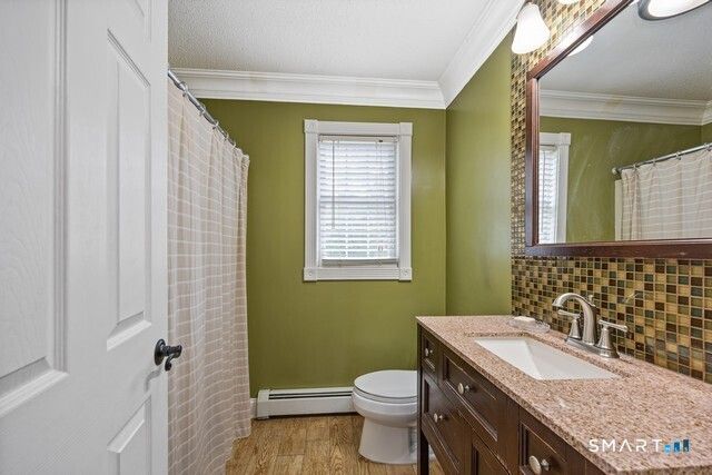 60 Olivia Lane, Naugatuck, CT 06770