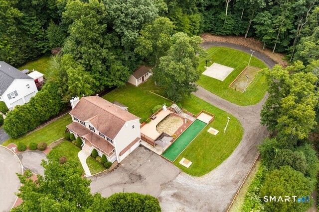 60 Olivia Lane, Naugatuck, CT 06770