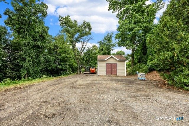 60 Olivia Lane, Naugatuck, CT 06770