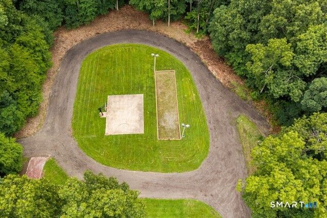 60 Olivia Lane, Naugatuck, CT 06770