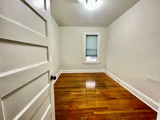 517 Brooks Street, Bridgeport, CT 06608