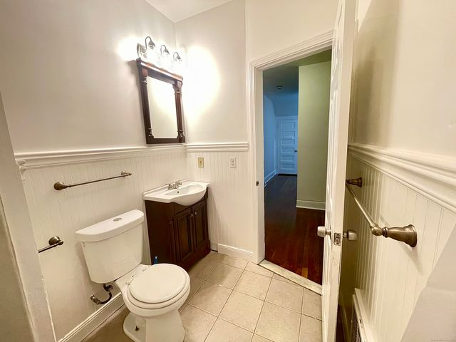 517 Brooks Street, Bridgeport, CT 06608