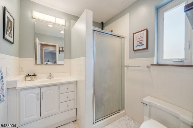 64 Troy Dr, Springfield Twp., NJ 07081
