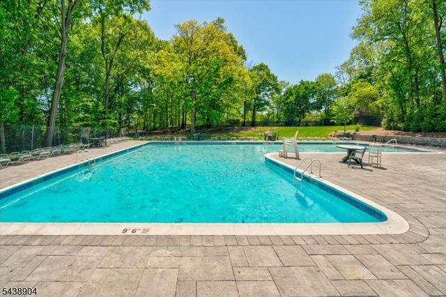 64 Troy Dr, Springfield Twp., NJ 07081