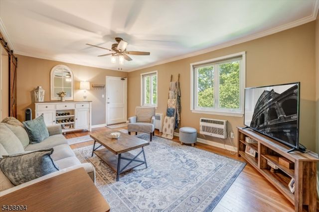 64 Troy Dr, Springfield Twp., NJ 07081