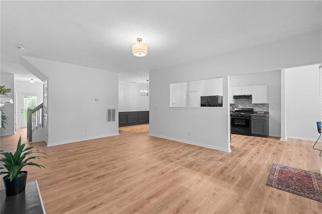 140 Stillwood Drive, Newnan, GA 30265