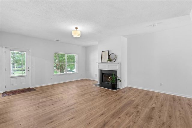 140 Stillwood Drive, Newnan, GA 30265