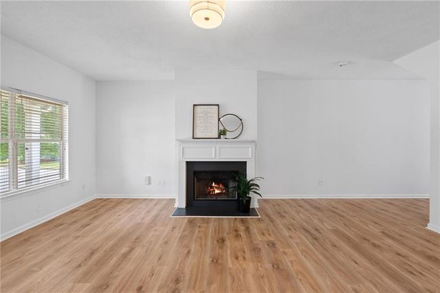 140 Stillwood Drive, Newnan, GA 30265