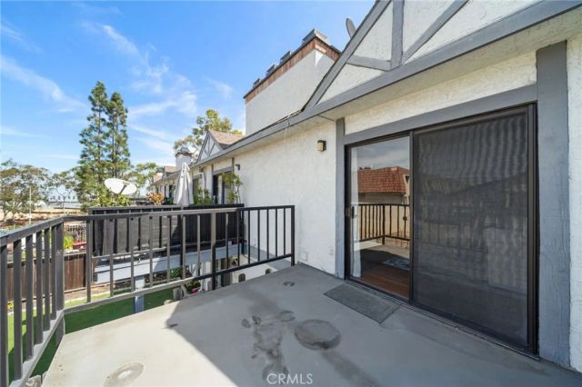 2599 Walnut Avenue 209, Signal Hill, CA 90755