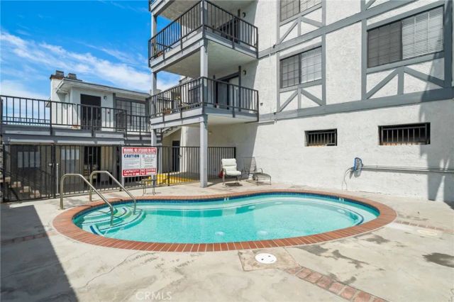 2599 Walnut Avenue 209, Signal Hill, CA 90755