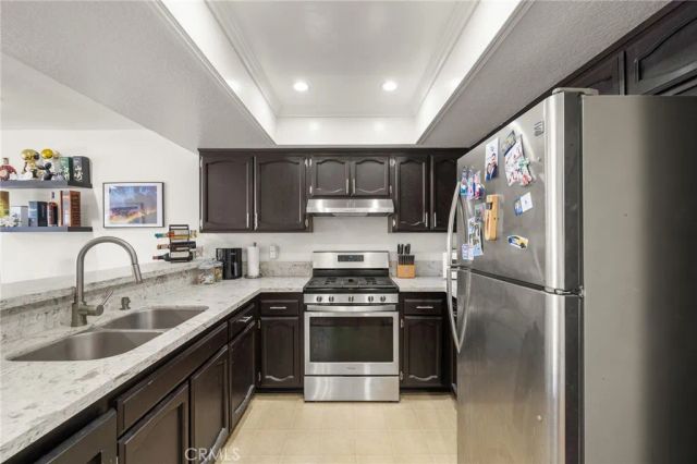 2599 Walnut Avenue 209, Signal Hill, CA 90755