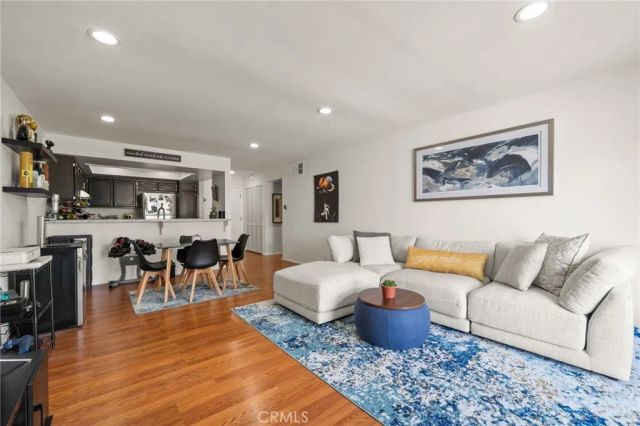 2599 Walnut Avenue 209, Signal Hill, CA 90755