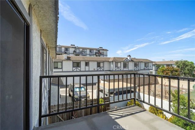 2599 Walnut Avenue 209, Signal Hill, CA 90755