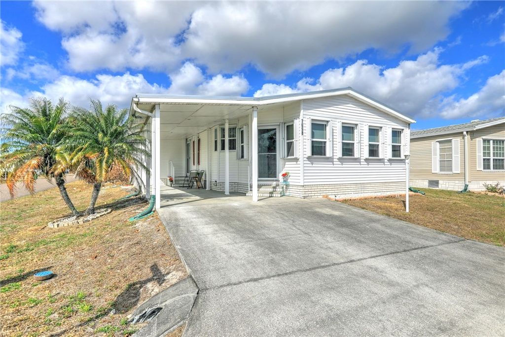 7698 Fox Hunter Circle 0, Micco, FL 32976