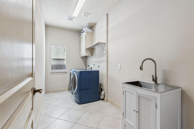 8411 Middle Canyon Road, Katy, TX 77494