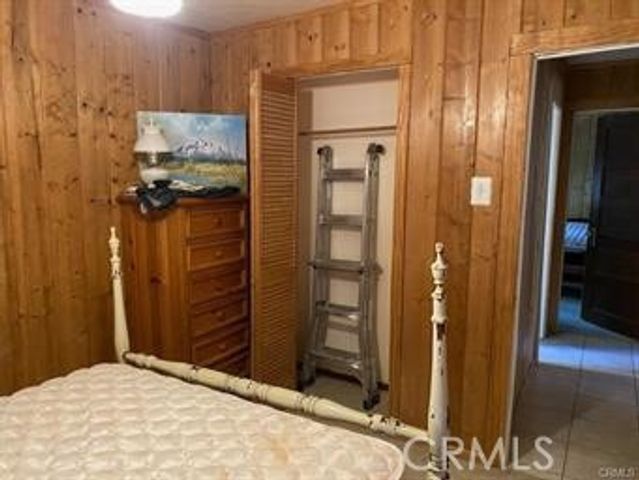 544 Community Drive, Lake Arrowhead, CA 92352