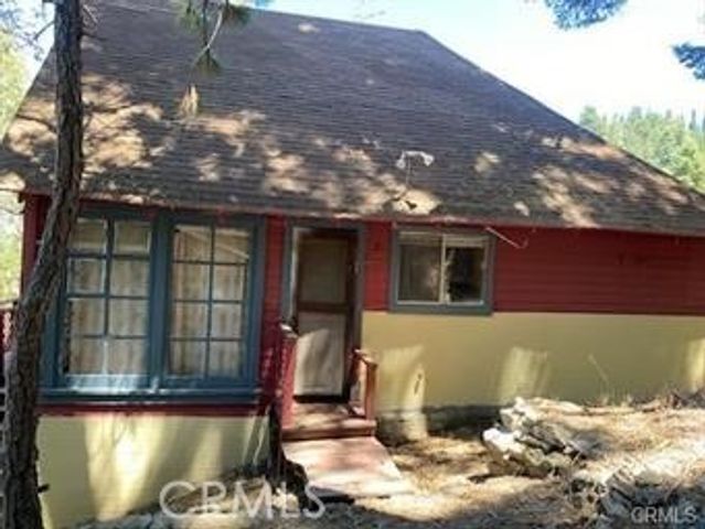 544 Community Drive, Lake Arrowhead, CA 92352