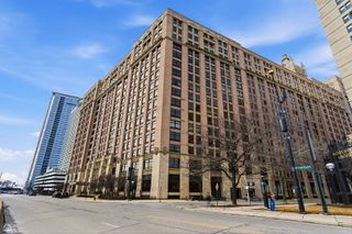 680 N Lake Shore Drive 1410, Chicago, IL 60611