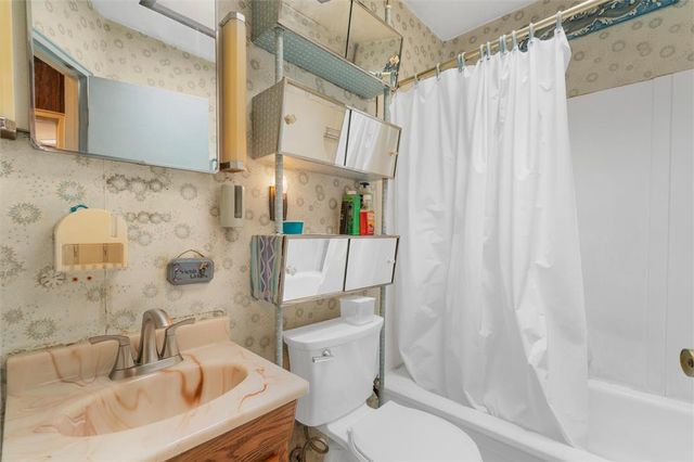 2112 East Cedar, Allentown City, PA 18109