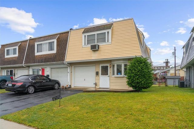 2112 East Cedar, Allentown City, PA 18109