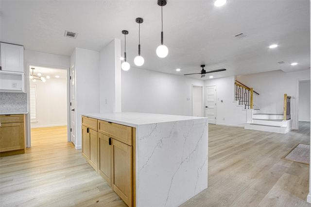 9211 Godstone Lane, Spring, TX 77379