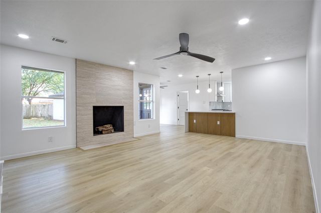 9211 Godstone Lane, Spring, TX 77379