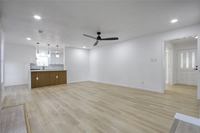 9211 Godstone Lane, Spring, TX 77379