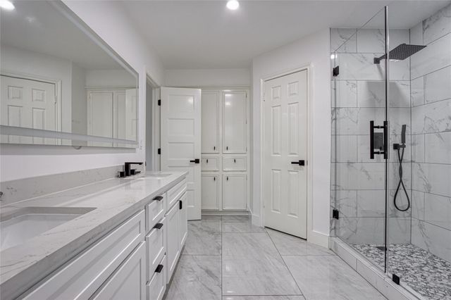 9211 Godstone Lane, Spring, TX 77379