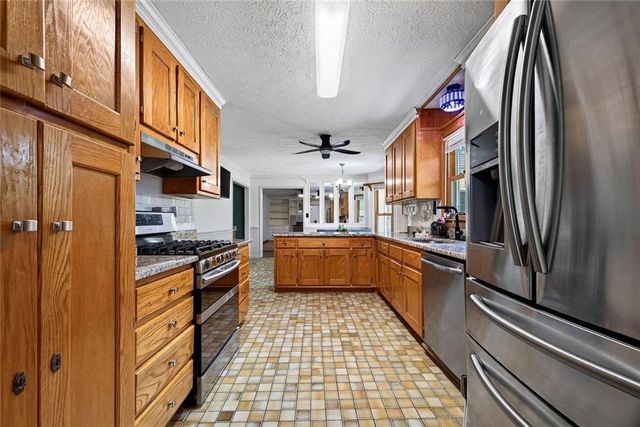 110 Ben Horton Drive, Mcdonough, GA 30253