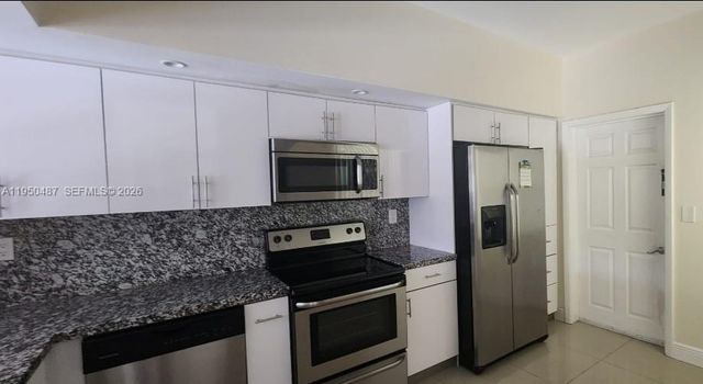 11837 SW 100th St, Miami, FL 33186