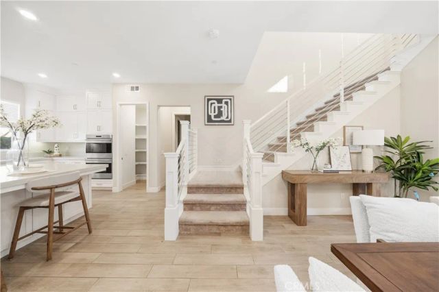 73 Cartwheel, Irvine, CA 92618