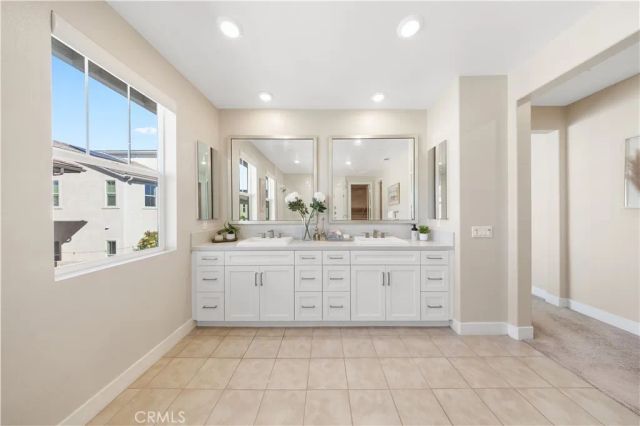 73 Cartwheel, Irvine, CA 92618