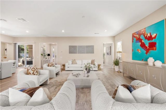 73 Cartwheel, Irvine, CA 92618